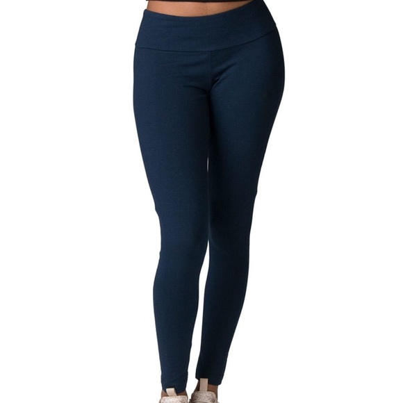 Reebok Pants - NWT-Reebok Franchise Leggings